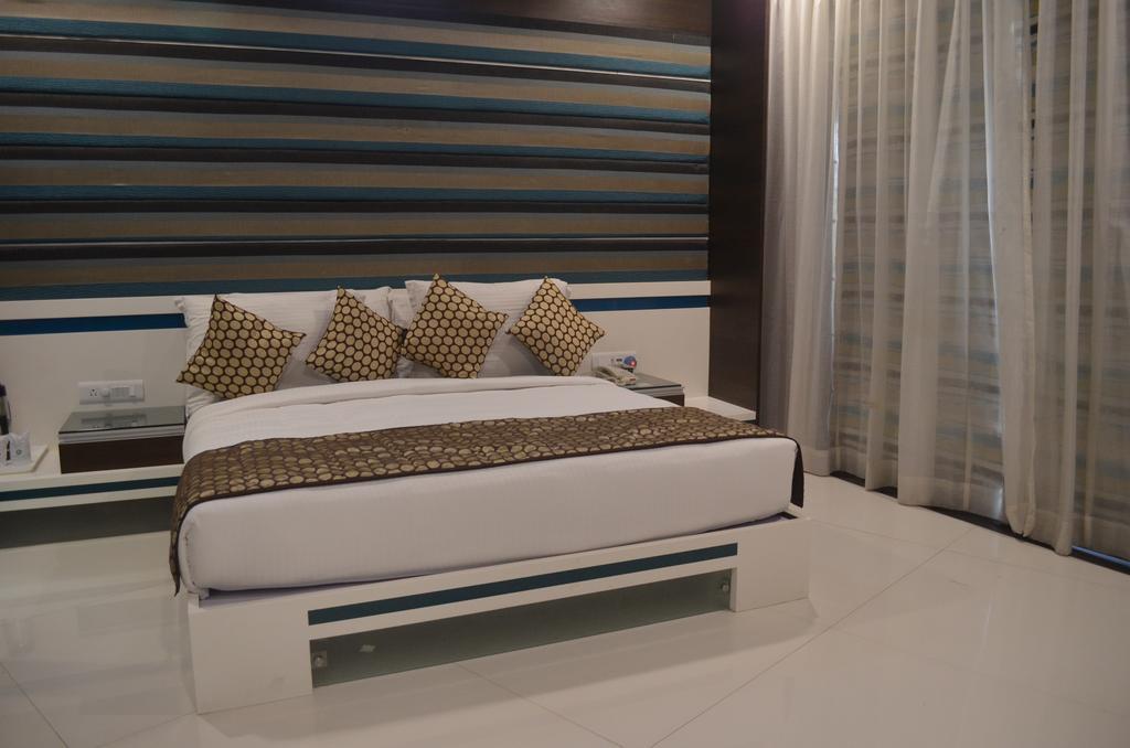 Kostamar Beach Resort Diu Bagian luar foto