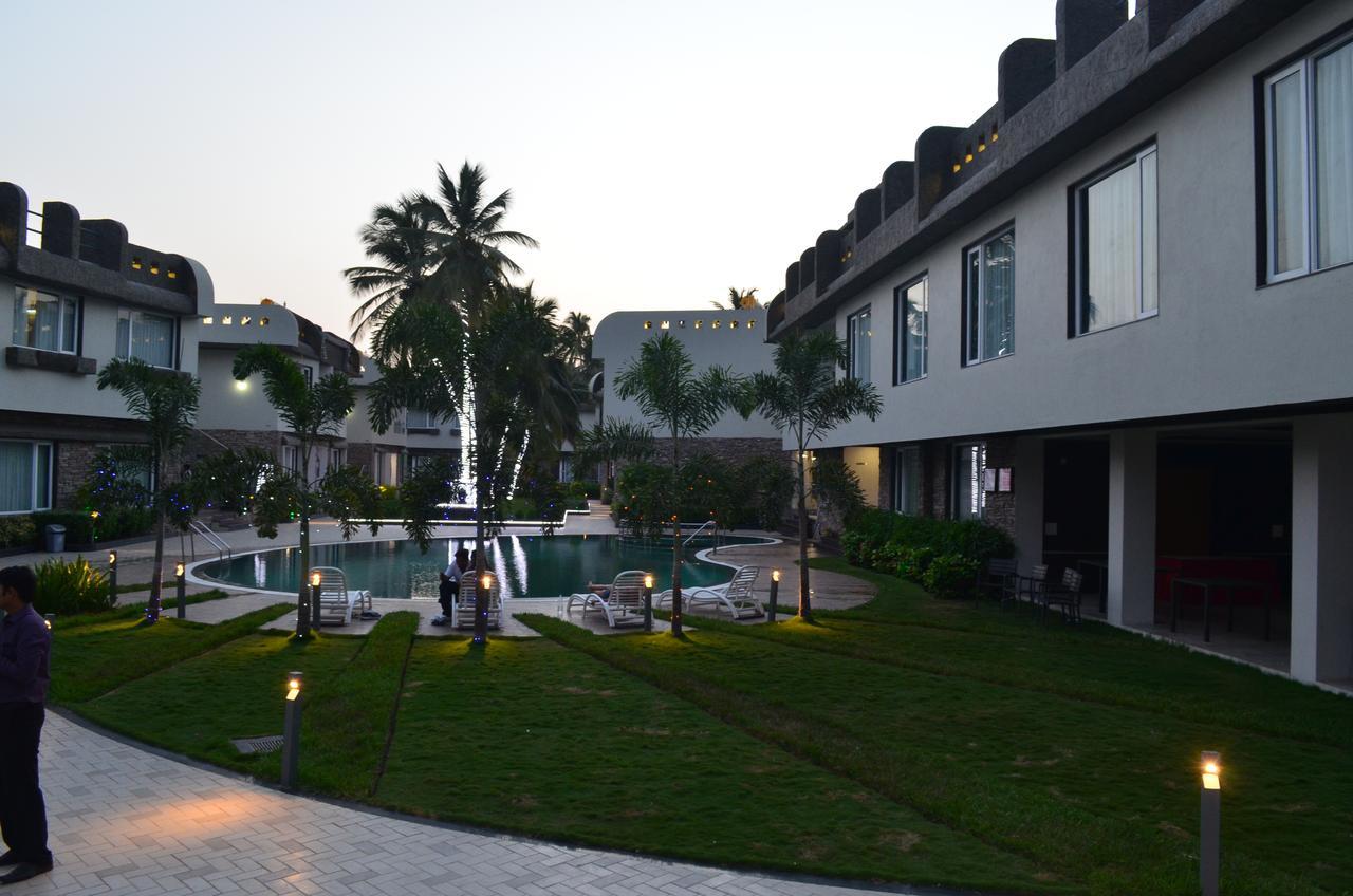 Kostamar Beach Resort Diu Bagian luar foto
